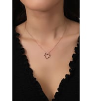 925 Ayar Gümüş Rose Kaplama Siyah Zirkon Taşlı Çok Kalpli Kolye