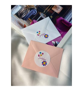 Pembe Mor Papatyalı Sevgiler Etiketi Love Yuvarlak Mat Sticker 4 CM (90 ADET)