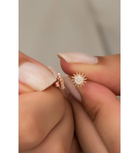 925 Ayar Gümüş Minik Rose Zirkon Taşlı Güneş Küpe