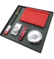 Signator® Flamma  İsme Özel Set - 32 Gb. Usb Bellek + Saatli Çakmak + Not defteri  + Çakı + Kalem ve El Aynası  Kişiye Özel Hediyelik Set (Karışık)