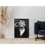 Thomas Shelby Tablosu – Cillian Murphy Portresi  MDF Üzeri Yüksek Kaliteli Baskı  Peaky Blinders Temalı Duvar Dekoru