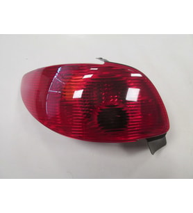 Peugeot 206- Hb- 03/09; Stop Lambasi Sol Kirmizi (5kapi) (mars)
