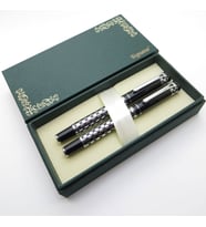 Signator® S224 Parlak Piton Kabartmalı Dolma Kalem + Roller Kalem Seti  İsme Özel Kalem  Hediyelik Kalem (Karışık)