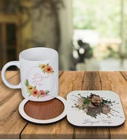 Kişiye Özel Tasarım Kupa Bardak Ve Fotoğraflı Ahşap Bardak Altlığı 99379 (Krem)
