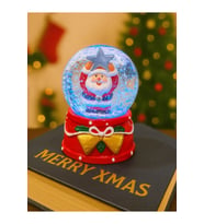 Yeni Yılın En Güzel Hediyesi 2026 Yılbaşı Yıldız Tutan Noel Baba Temalı Led Işıklı 9 cm Kar Küresi (Karışık)