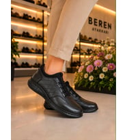BEREN Kadın Siyah Hakiki Deri Ortopedik Taban Lastikli Bağcıksız Geçmeli Konforlu Günlük Casual Ayakkabı