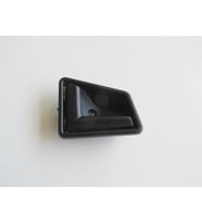 SUZUKI VITARA- 88/98; ÖN KAPI İÇ AÇMA KOLU SOL SİYAH 3/5KAPI 83130-56B01 531-3012