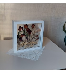 İsimli 25x25 Cm Çift Yönlü Derin Gül Çerçevesi! Gelin Buketi Çerçevesi!