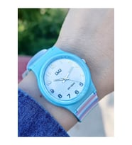 Q&Q Silikon Kordonlu 10 Atm Su Geçirmez Unisex Kol Saati NSV06A-014VY (Mavi)