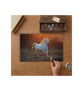 Beyaz Görkemli At Tasarımı 240 parça Ahşap Puzzle Ahşap Kutuda MP06359