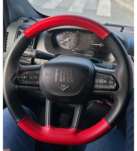 DİKİŞLİ DİREKSİYON KILIFI KIRMIZI / SİYAH DERİ KIRMIZI DİKİŞLİ FIAT DUCATO BU DİREKSİYON İÇİN