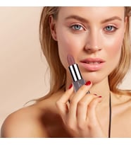 Uzun Süre Kalıcı Nemlendirici Pürüzsüz Etkili Yarı Mat Ruj Satin Touch Lipstick 816 Geniue Pink