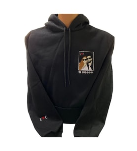 KİŞİYE ÖZEL FOTOĞRAF NAKIŞLI VE KOL BAŞ HARF NAKIŞLI SWEAT (Siyah - Beyaz)