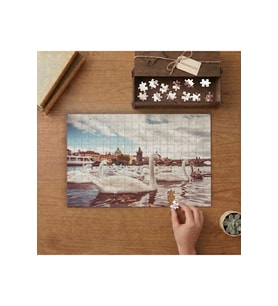 Beyaz Kuğular Tasarımı 240 parça Ahşap Puzzle Ahşap Kutuda MP01837