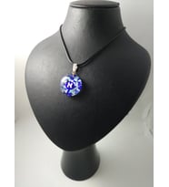 CAM HARF KOLYE – HANDMADE EL YAPIMI MURANO– (N) HARFİ MODELİ