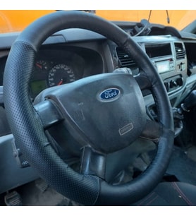 DİKİŞLİ DİREKSİYON KILIFI SİYAH DERİ NOKTALI DERİ SİYAH DİKİŞLİ FORD TRANSİT İÇİN