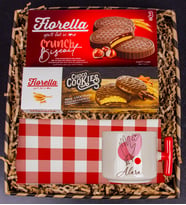 eJOYA Kişiye Özel Latte Kupa & Amerikan Servis & Choco Cookies & Fındıklı Biscuits Hediye Kutusu 111170
