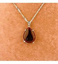 Akik Doğaltaş Kolye Ucu, Gümüş zincirle birlikte 1,5x1,5 cm, M479