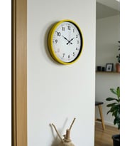 36 Cm Sarı Modern Dekoratif Duvar Saati (Standart)