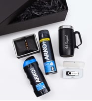 Kişiye Özel Siyah Kulplu 280 ML Çelik Termos & 32Gb Usb Bellek &  Arko Men Tıraş Köpüğü & Arko Men Tıraş Kolonyası & Kaplan Gözü Bileklik Hediye Seti