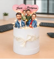 Kişiye Özel Seni Seviyorum Tasarımlı Karikatür Figür Buketi (Beyaz)