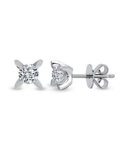 0.08 Ct Tektaş Badem Tırnak Küpe TKPE1 (Çok Renkli)