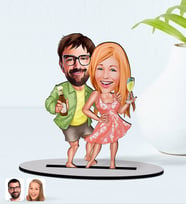 BK Gift Kişiye Özel Tatilci Sevgililer Karikatürlü Ahşap Biblo Model 1