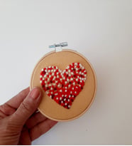 Mi-Knitting, Çiçek Kalp Pano, Modern Nakış Kasnak Pano,Anneler Günü Hediyesi, Duvar Dekorasyomu