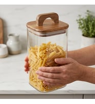 Akasya Kapaklı Kare Cam Kavanoz 1500 ml, 10 × 20 cm, Contalı Tutma Kulplu Şeffaf Erzak Kabı, Makarna Pirinç Bakliyat Yulaf Kuruyemiş ve Kuru Gıda Saklama Kavanozu