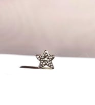 Asimetrik Yıldız Zirkon Taşlı Charm (bileklik hariç)