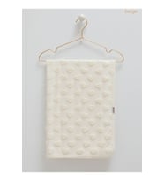 İncibaby Sweet Dreams Premium Pamuk Kalp Detaylı Kız Bebek Battaniyesi 85x9