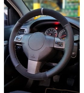 Opel Astra H UYUMLU Dikmeli direksiyon kılıfı noktalı alkantra gri yüzüklü ( 38×10.5CM )