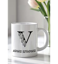 Kişiselleştirilebilir V Harfi Tasarımlı 330ml Baskılı Beyaz Seramik Kupa Bardak (Siyah Beyaz Baskili)