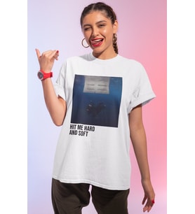 Billie Eilish Hit Me Hard And Soft Baskılı Unisex Oversize Şarkıcı Tişört