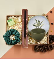 Yeşil Fincan& Yeşil Saten Lastik Toka& Teashop Bitki Çayı& Tütsü Seti Hediye Seti