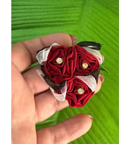 5X5 CM KIRMIZI GÜLLÜ TAŞLI TASARIM YAKA İĞNESİ TÜRBAN GİYİM AKSESUARI BROŞ