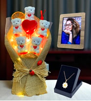 Kişiye Özel Led Işıklı Ayıcıklı Buketi ve Papatya Kolye Hediye Seti - Premium Set