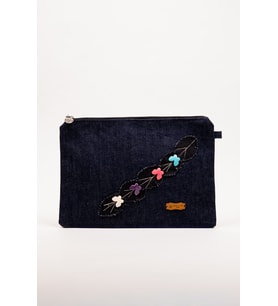 El Çantası Denim Kumaş Fermuarlı İçi Astarlı Nakış Detaylı 30 × 21 cm