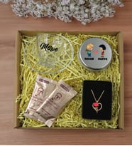 BK Gift Kişiye Özel İsimli DTF Cam Kahve Fincanı & Türk Kahvesi & Aşk Çiçeği Kalp Kolye & Gümüş Metal Kutuda Kokulu Mum Hediye Seti-2, Sevgiliye Hediye, Yıl Dönümü Hediyesi