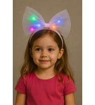Rengarenk Led Işıklı Fiyonk Şekilli Tül Parti Tacı Beyaz Renk 25x25 cm