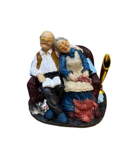 pilelistore Polyester Yaşlı Çift Kalemlikli Biblo