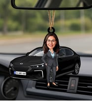 BK Gift Kişiye Özel Kadın Oltu Renk Togg Karikatürlü Ahşap Plakalı Araba Dikiz Ayna Süsü-2 , Arkadaşa Hediye, Sevgiliye Hediye, Araba Hediyesi