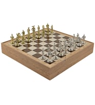 GiftHome Orta Boy Metal İSPANYOL Satranç Takımı Parlak ve Rustik Desenli Sandıklı MDF Tahtası(36X36X6 cm.)