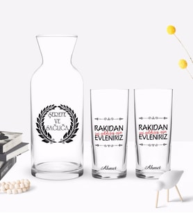 BK Gift Kişiye Özel Renkli Baskılı Rakıdan İyi Geldiğin Gün Tasarımlı İkili Rakı Bardağı ve Karaf Hediye Seti-1 (Model 1)