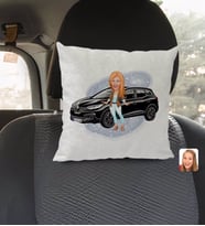 BK Gift Kişiye Özel Plakalı Kadın Renault Kadjar Karikatürlü Kare Araç Koltuk Yastığı-2