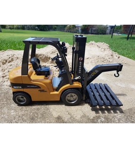 HUINA 1/10 Yüksek Kalite RC Model Forklift Uzaktan Kumandalı Metal İş Makinası - 2.4G 8 Kanal Full Fonksiyon Sesli ve Işıklı - 1577 -