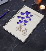 Kişiye Özel Bisiklet Desenli Ahşap Kapaklı Defter - Ajanda - İsme Özel - A5 60 Yaprak (120 SAYFA) Hediyelik (Mor)