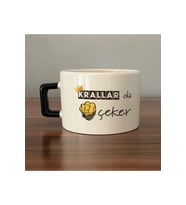 Krallar Da Nah Çeker Baskılı Siyah Kulplu Kare Kupa - Komik Hediye Bardak Fincan Mug