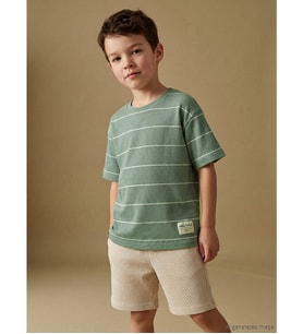 LCW Kids Yeşil Çizgili Bol Fit Erkek Çocuk Tişört
