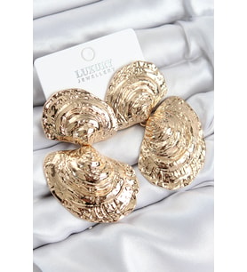 Pirinç Sallantılı Deniz Kabuğu Model Gold Renk Kadın Küpe (Altın)